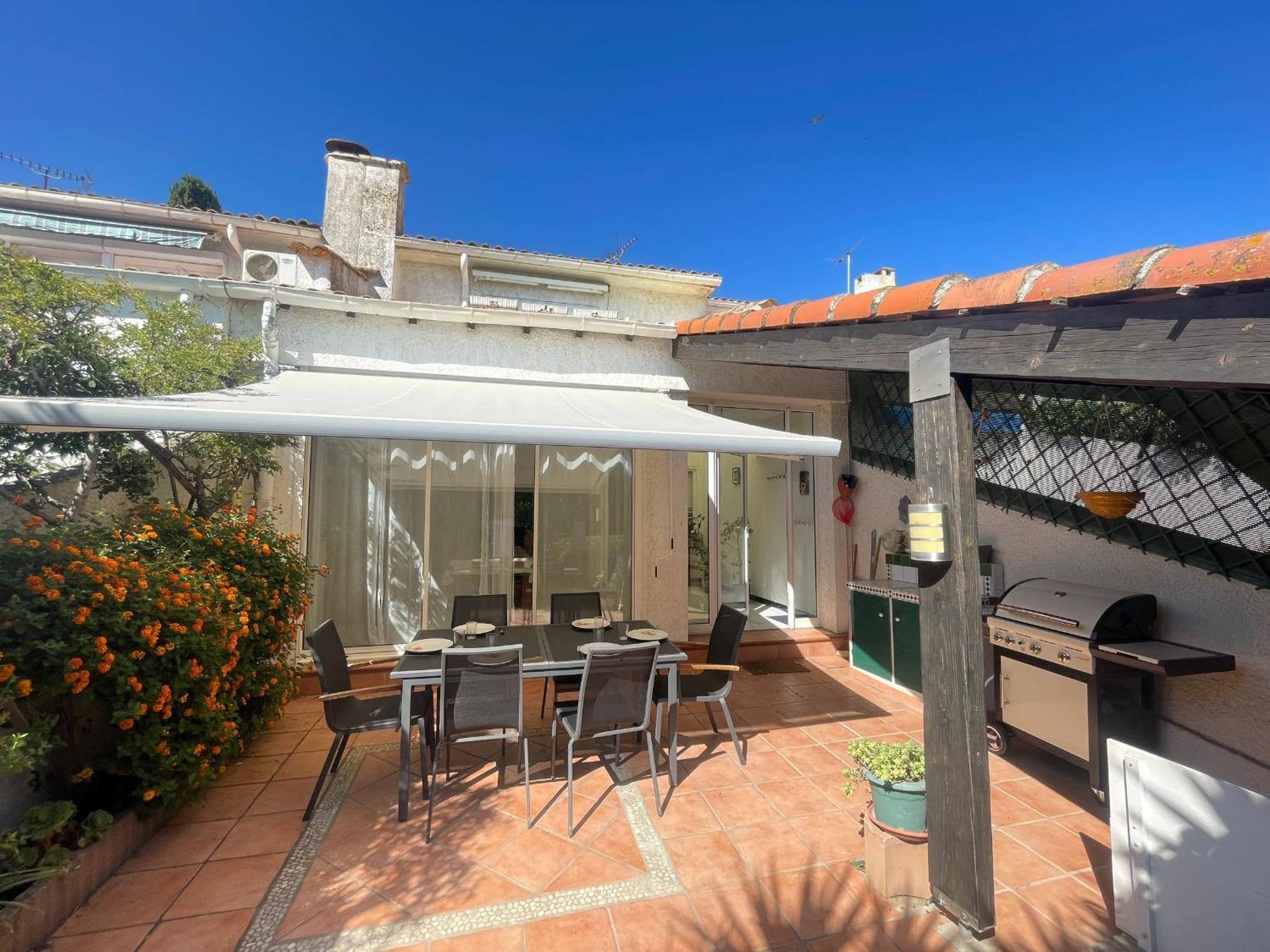 Maison Sete, 4 Pieces, 6 Personnes - Fr-1-338-4